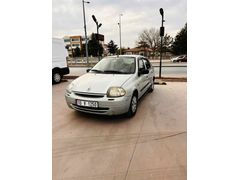 Sahibinden Clio 1.4 RNA KLİMALI 160.000km  