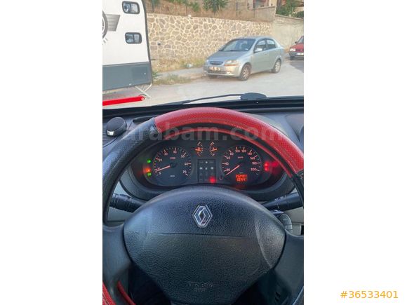 Sahibinden Renault Kangoo Multix 1.5 dCi Authentique 2004 Model