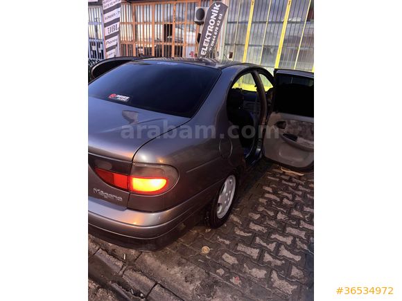 Sahibinden Renault Megane 2.0 RXT 1998 Model 