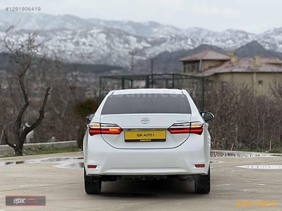 IŞIK AUTO'DAN HATASIZ BOYASIZ 2018 MODEL TOYOTA COROLLA