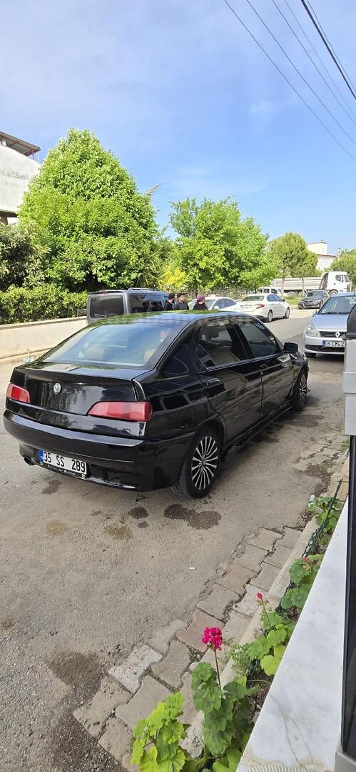 Sahibinden Alfa Romeo 146 1.4 TS 1998 Model İstanbul 267.000 km Siyah 4