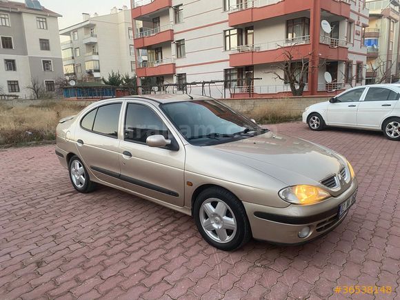 Sahibinden Renault Megane 1.6 RXT 2001 Model