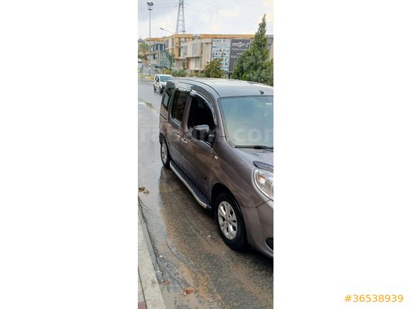 Sahibinden Renault Kangoo Multix 1.5 dCi Touch 2017 Model