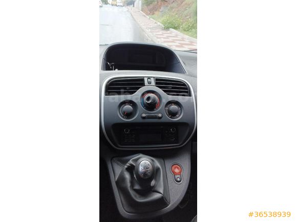 Sahibinden Renault Kangoo Multix 1.5 dCi Touch 2017 Model