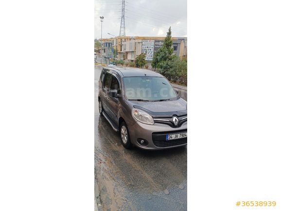 Sahibinden Renault Kangoo Multix 1.5 dCi Touch 2017 Model