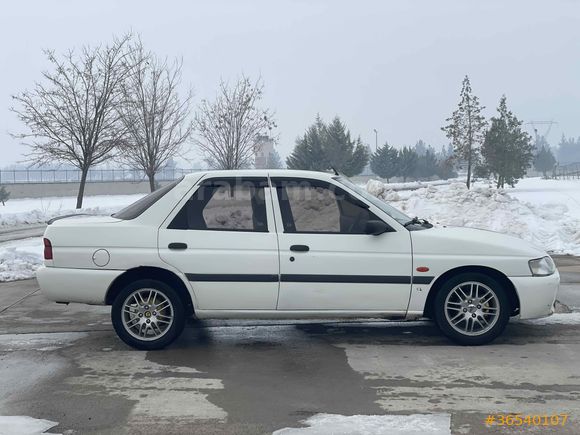 Sahibinden Ford Escort 1.6 CLX 1997 Model 