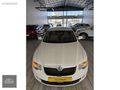 Öz Akpınar Otodan Nadir Kalanlardan Boyasız 1.6TDI Superb