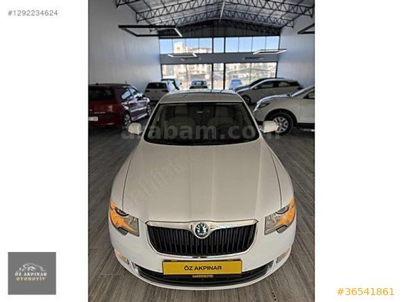 Öz Akpınar Otodan Nadir Kalanlardan Boyasız 1.6TDI Superb