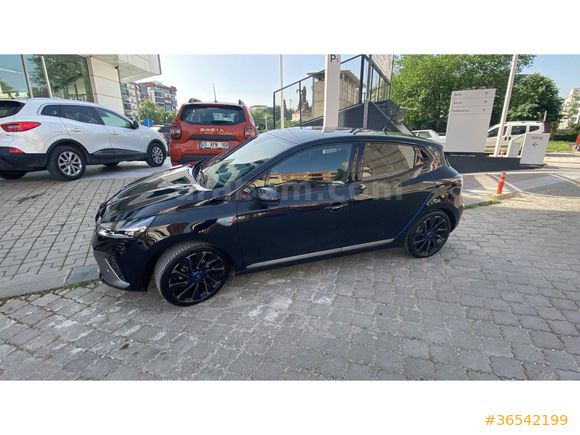 Sahibinden Renault Clio 1.0 TCe Techno Esprit Alpine 2024 Model  