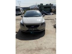  

Sahibinden Volvo V40 1.6 D2 Advance 2013 Model..
Cam tavanlı... 