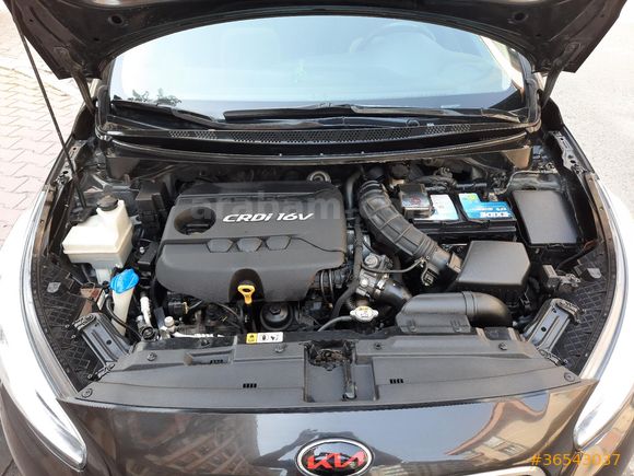 Sahibinden Kia Ceed 1.6 CRDi Concept Plus SW 2013 Model