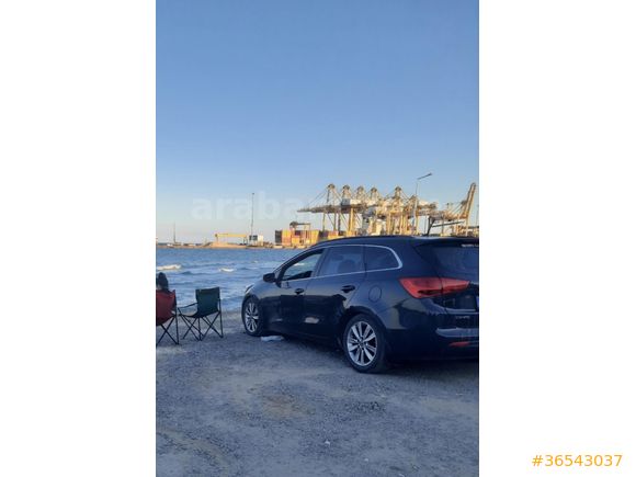 Sahibinden Kia Ceed 1.6 CRDi Concept Plus SW 2013 Model