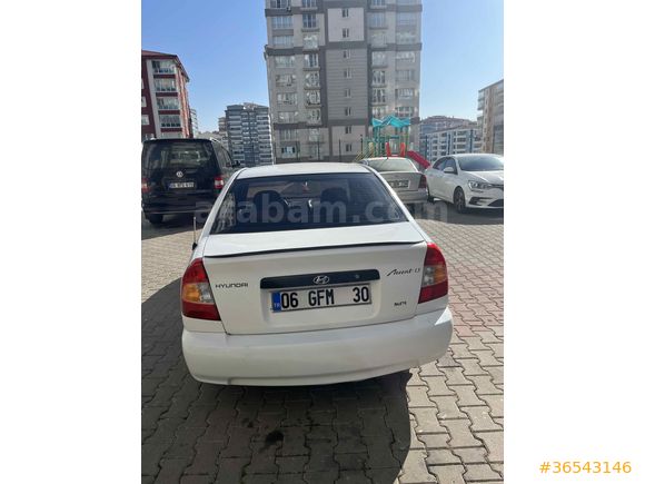 Sahibinden Hyundai Accent 1.3 LX 2000 Model Beyaz