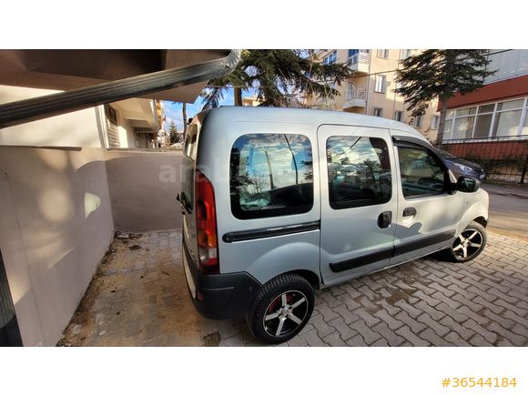 Sahibinden Renault Kangoo Multix 1.5 dCi Authentique 2006 Model