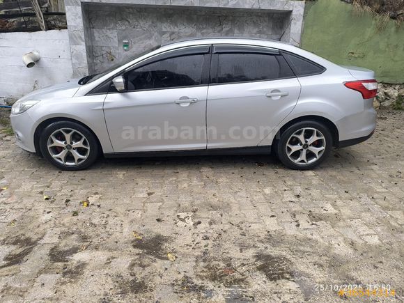 Sahibinden Ford Focus 1.6 TDCi Trend 2013 Model