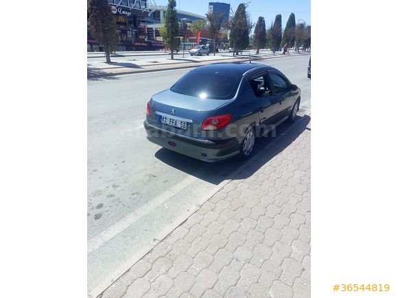 Sahibinden Peugeot 206 1.4 Comfort 2010 Model
