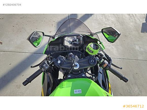 Galeriden Kawasaki Ninja ZX 6R 2025 Model Konya 6.001 km Yeşil