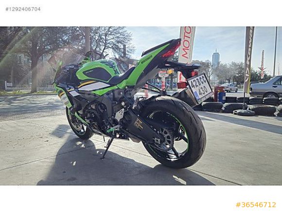 Galeriden Kawasaki Ninja ZX 6R 2025 Model Konya 6.001 km Yeşil