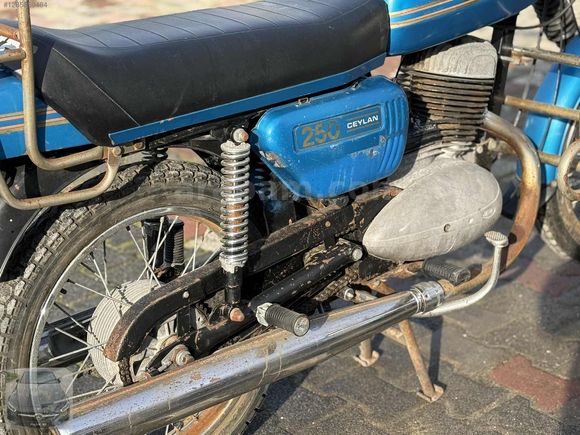 "PARK61" 1989 JAWA 250 CEYLAN 3.579 KM'DE
