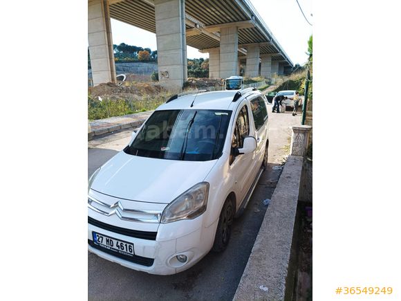 Sahibinden Citroen Berlingo 1.6 HDi Combi SX 2011 Model  333.000 km Beyaz