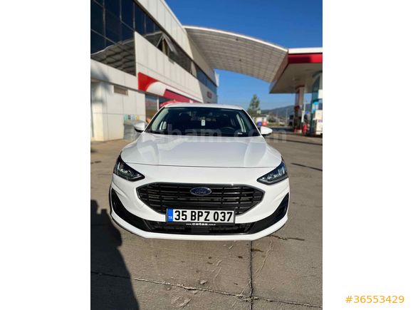 Sahibinden Ford Focus 1.0 EcoBoost Titanium Stil 2023 Model 