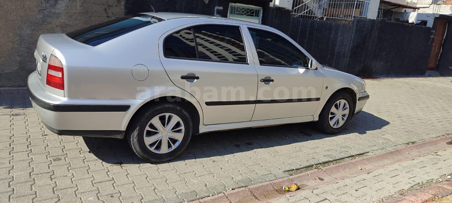 Sahibinden Skoda Octavia 1.6 GLX 2000 Model Adana 280.500 km Gri 4