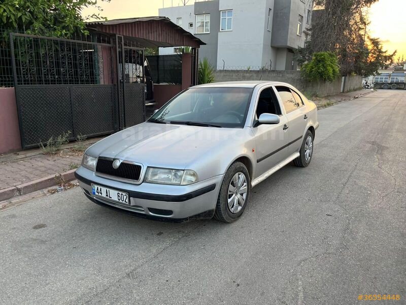 Sahibinden Skoda Octavia 1.6 GLX 2000 Model Adana 280.500 km Gri
