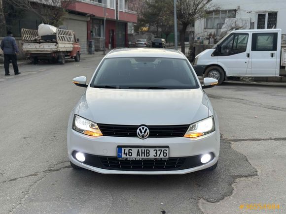 Sahibinden Volkswagen Jetta hatasız boyasız
205.oooKM