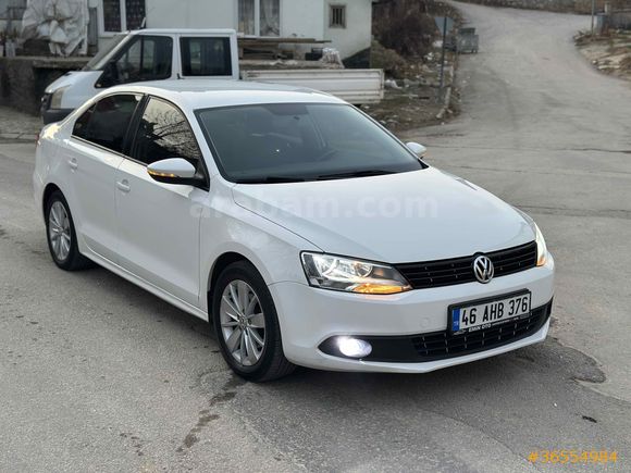 Sahibinden Volkswagen Jetta hatasız boyasız
205.oooKM