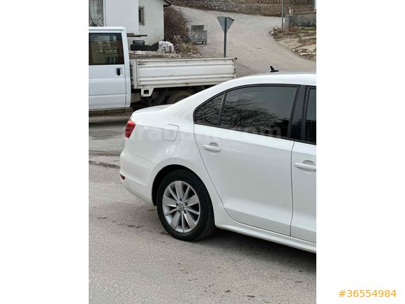 Sahibinden Volkswagen Jetta hatasız boyasız
205.oooKM
