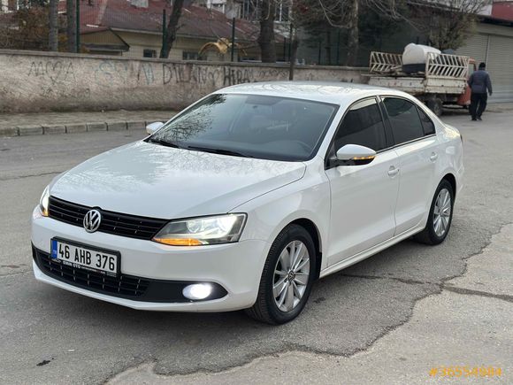 Sahibinden Volkswagen Jetta hatasız boyasız
205.oooKM