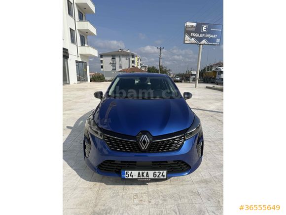  Renault Clio 1.0 TCe Evolution 2023 Model  50.000 km Mavi