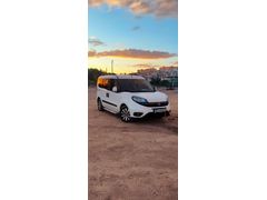 Sahibinden Fiat Doblo Combi 1.6 Multijet Premio Plus 2019.  Model