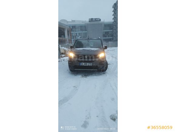 Sahibinden Peugeot Rifter 1.5 BlueHDI GT 2023 Model  70.000 km Gri (titanyum)
