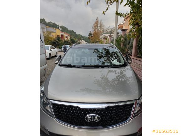 Sahibinden Kia Sportage 1.6 GDI Concept Plus 2015 Model  235.000 km Gri (titanyum)