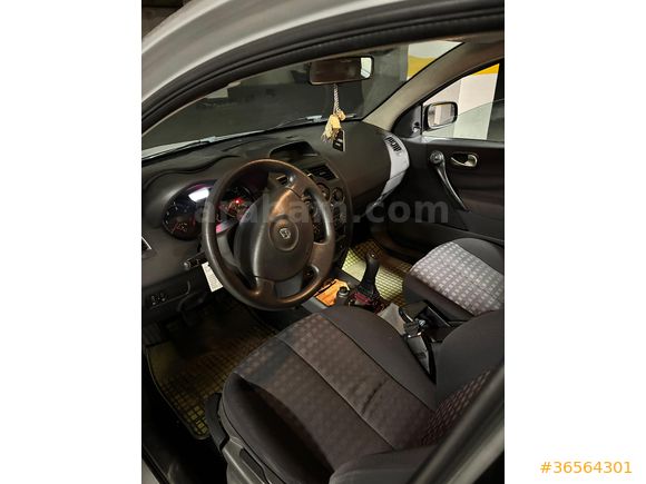 Sahibinden Renault Megane 1.5 dCi Authentique 2008 Model  Full Orjinal 158.000 bin Orjinal