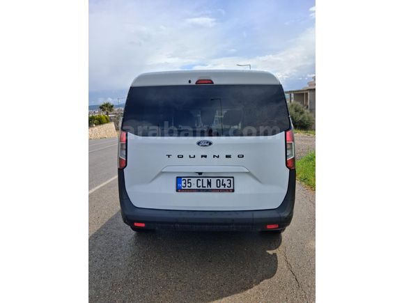 Sahibinden Ford Tourneo Courier 1.5 EcoBlue Titanium 2025 Model  10.000 km Beyaz