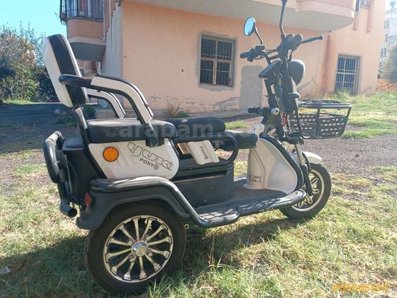 2024 çıkışlı, düşük km li araç