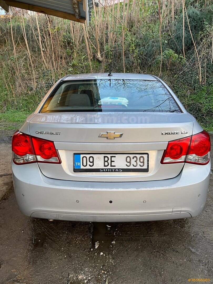 Sahibinden Chevrolet Cruze 1.6 LS 2010 Model İstanbul 152.000 km Gri 4