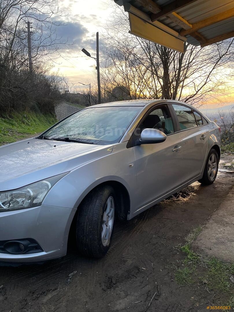 Sahibinden Chevrolet Cruze 1.6 LS 2010 Model İstanbul 152.000 km Gri 2