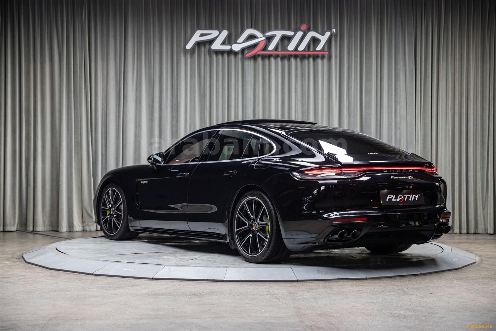 Galeriden Porsche Panamera 4S 2020 Model İstanbul 106.500 km Siyah 4