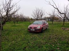 Sahibinden Renault Clio 1.4 2002 Model  290.000 km Bordo