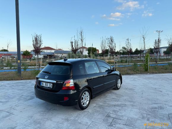 Sahibinden Honda Civic 1.6 i-VTEC LS 2004 Model