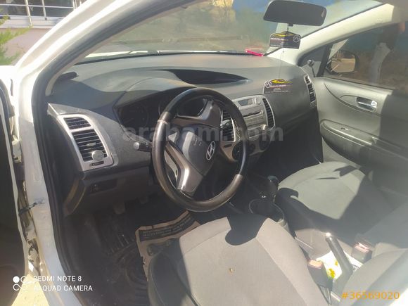 Sahibinden Hyundai i20 1.4 CRDi Team 2011 Model