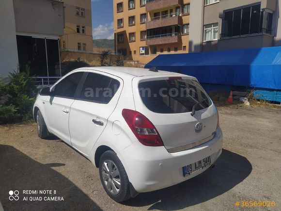 Sahibinden Hyundai i20 1.4 CRDi Team 2011 Model