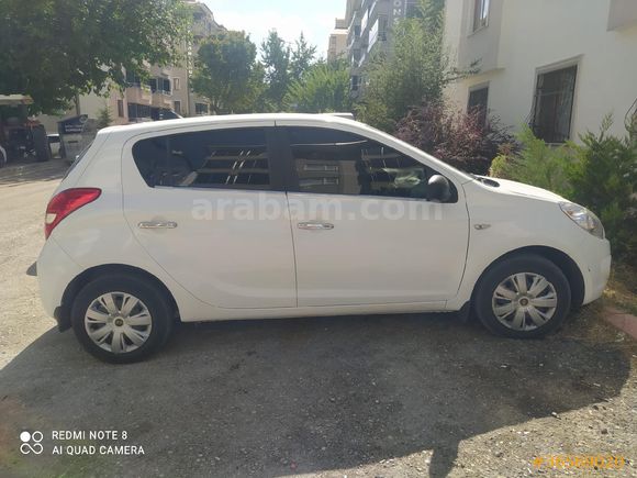Sahibinden Hyundai i20 1.4 CRDi Team 2011 Model