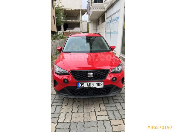 Sahibinden Seat Arona 1.0 EcoTSI Style 2023 Model  27.850 km Kırmızı