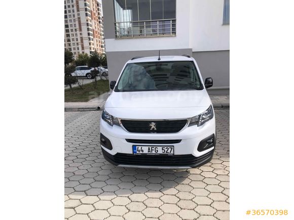 Sahibinden Peugeot Rifter 1.5 BlueHDI Allure 2023 Model 