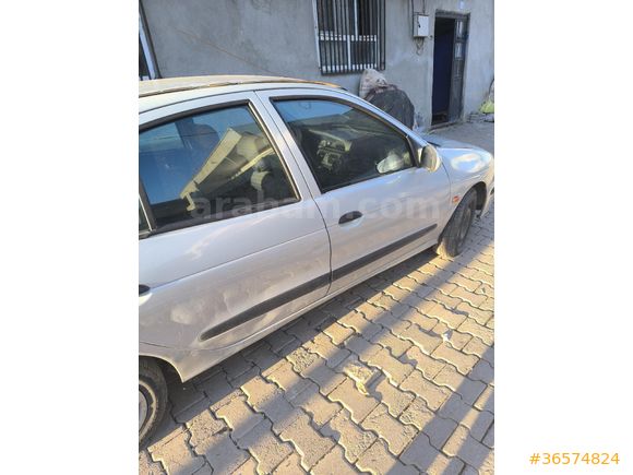 Sahibinden Renault Megane 1.4 Authentique 2004 Model