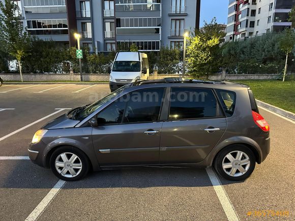 Sahibinden Renault Scenic 1.6 Dynamique 2004 Model